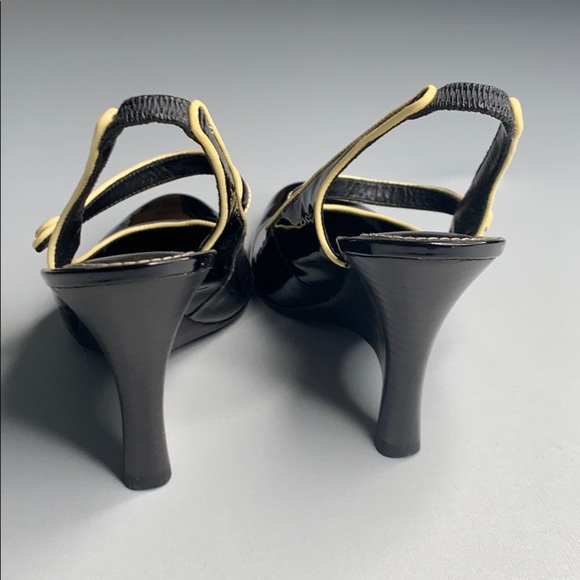 Ralph Lauren Size 6.5 patent leather shoes - Picture 3 of 5